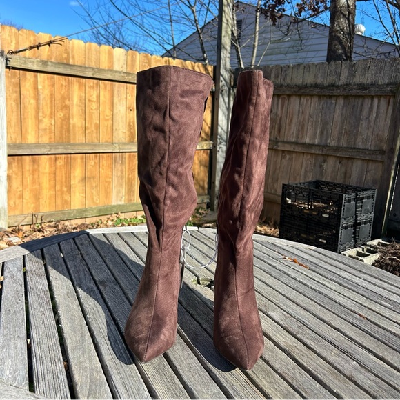 A new day womans Boots Brown faux suede size 9.5 wide knee high winter fall nwt - Picture 3 of 10